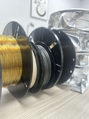 Buen precio Alta HDT 0.45Mpa 210 °C Ultem 1000 PEI Resina Naturaleza Color 1.75mm Filamento de impresión 3D con ruptura de alargamiento 5mm/min Tipo 60% en línea